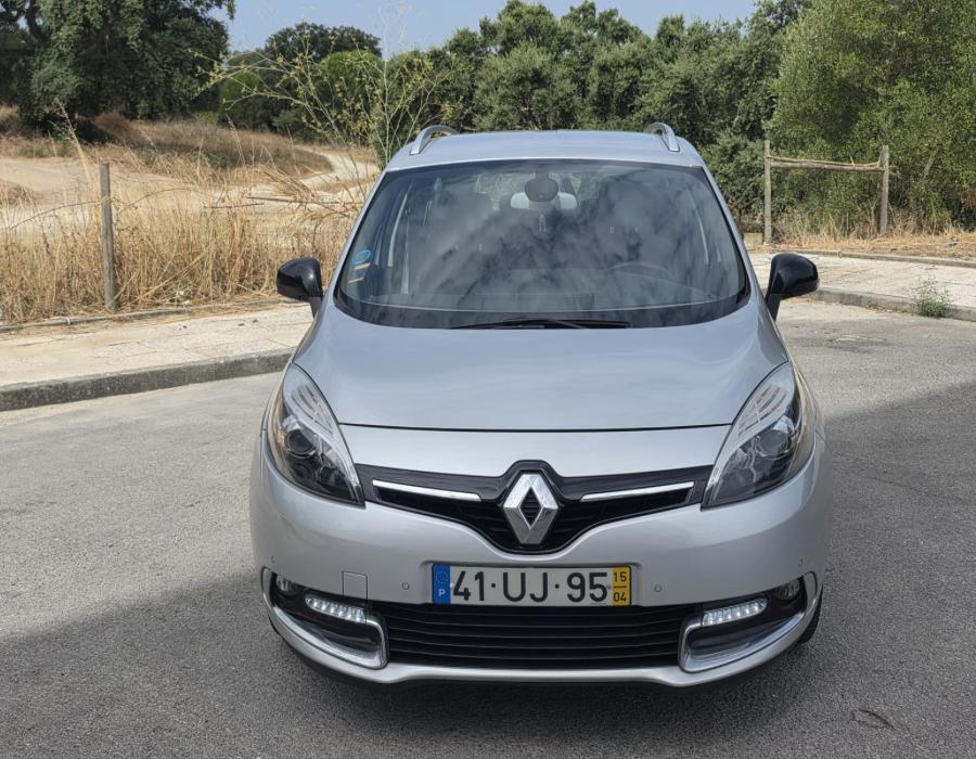 RENAULT GRAND SCENIC BOSE EDITION